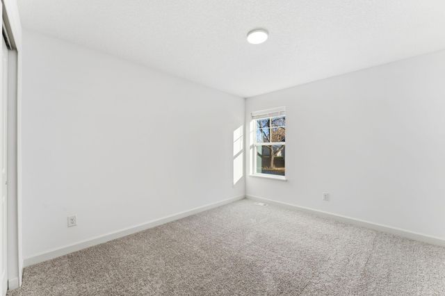 10514 Harbor Lane N, Maple Grove, MN 55369