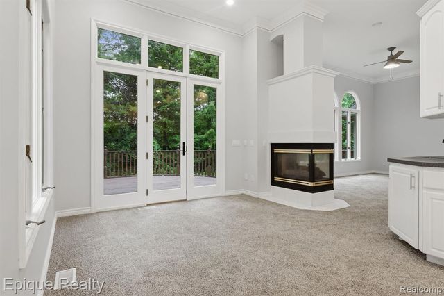 3040 Oak Moss Court, Fort Gratiot, MI 48059