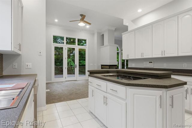 3040 Oak Moss Court, Fort Gratiot, MI 48059