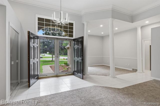 3040 Oak Moss Court, Fort Gratiot, MI 48059