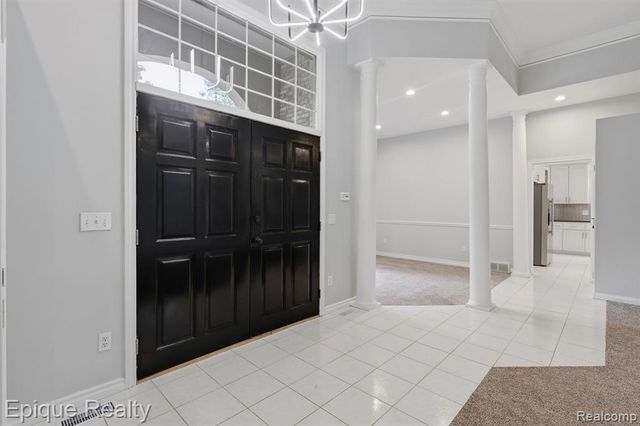 3040 Oak Moss Court, Fort Gratiot, MI 48059