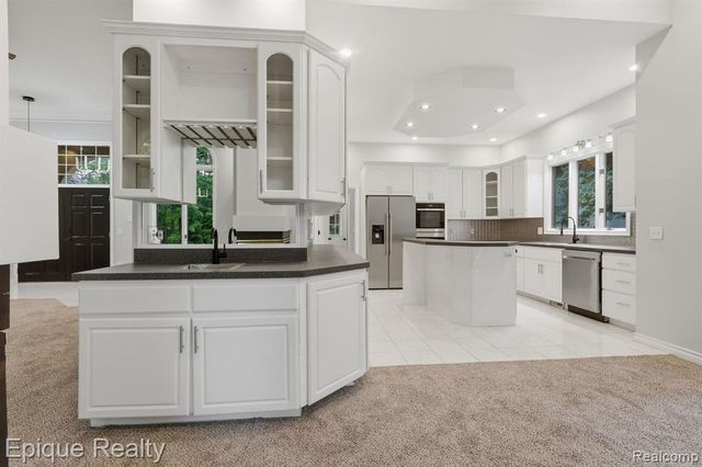 3040 Oak Moss Court, Fort Gratiot, MI 48059
