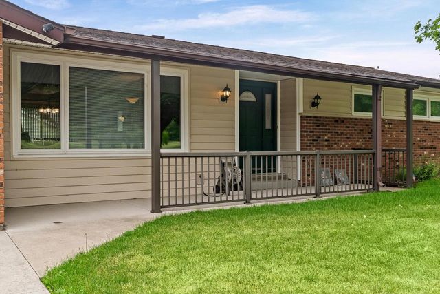 2720 32nd STREET S, La Crosse, WI 54601