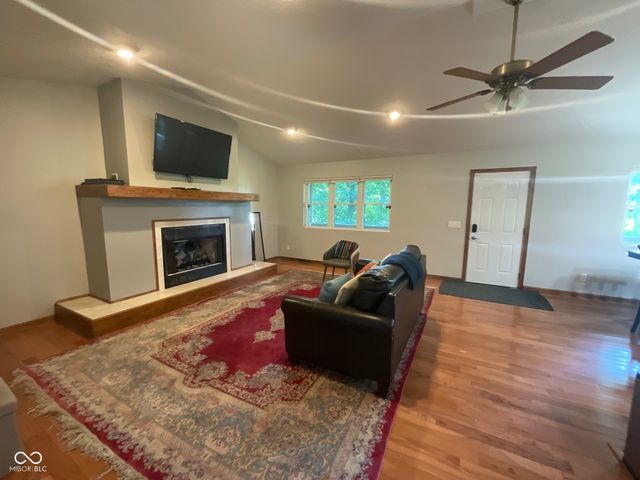 269 S Troutman Drive, Rockville, IN 47872