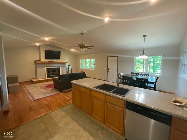 269 S Troutman Drive, Rockville, IN 47872