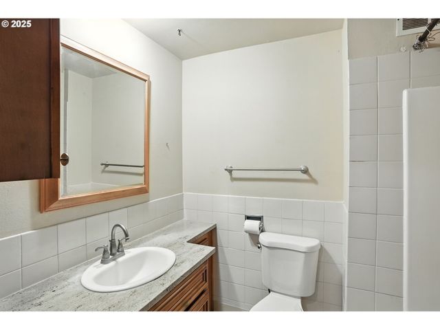 8503 Ne 25TH St, Vancouver, WA 98662