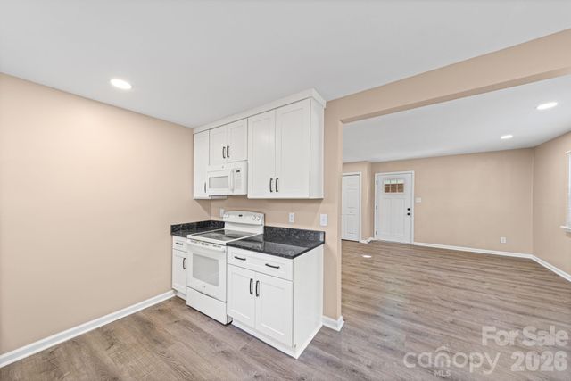 5045 Curtiswood Drive, Charlotte, NC 28213