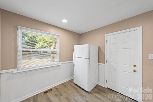 5045 Curtiswood Drive, Charlotte, NC 28213