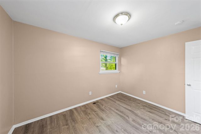 5045 Curtiswood Drive, Charlotte, NC 28213