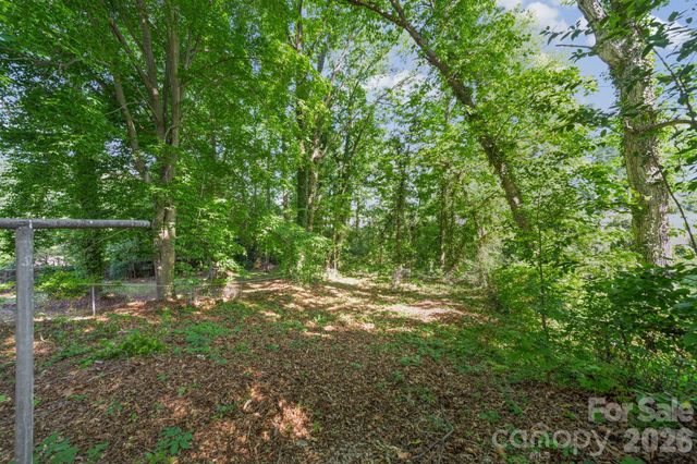 5045 Curtiswood Drive, Charlotte, NC 28213