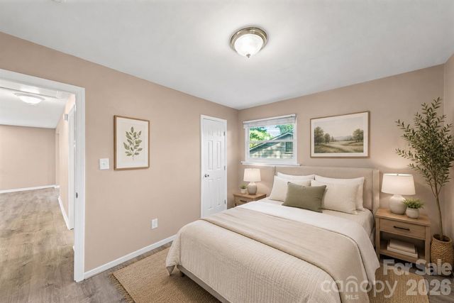 5045 Curtiswood Drive, Charlotte, NC 28213
