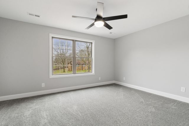 2125 Powell Rd, Clarksville, TN 37043