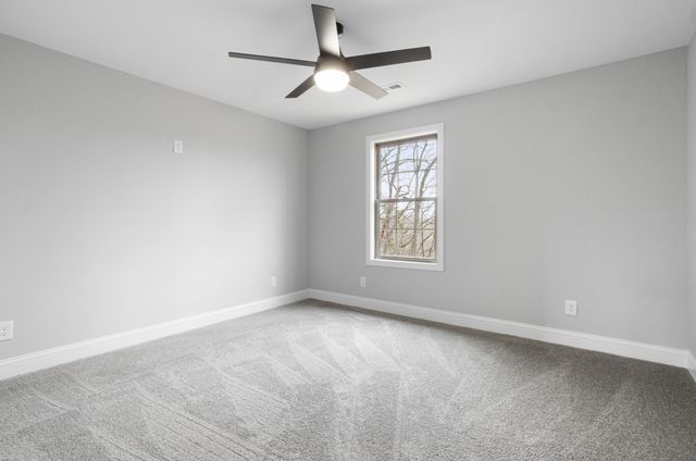 2125 Powell Rd, Clarksville, TN 37043