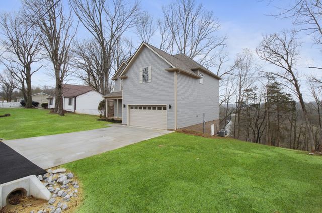 2125 Powell Rd, Clarksville, TN 37043