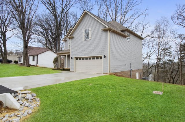 2125 Powell Rd, Clarksville, TN 37043