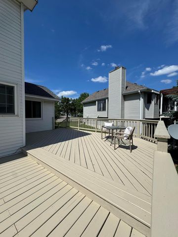 9142 Woodhall Crossing N, Brooklyn Park, MN 55443