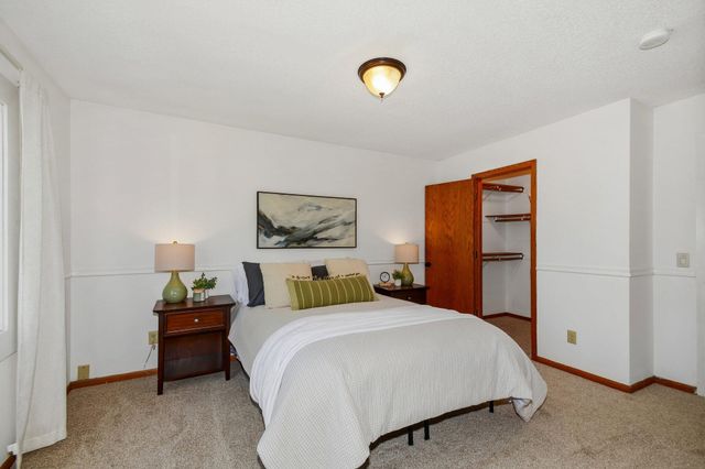 9142 Woodhall Crossing N, Brooklyn Park, MN 55443