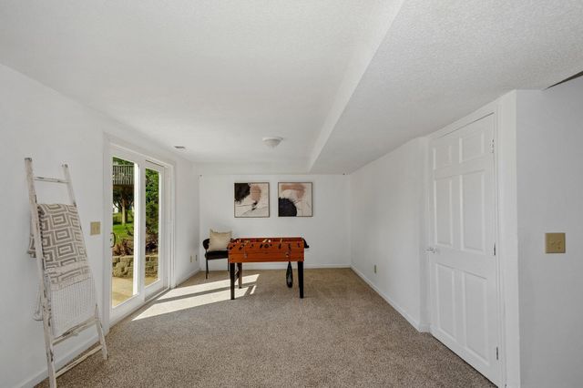9142 Woodhall Crossing N, Brooklyn Park, MN 55443