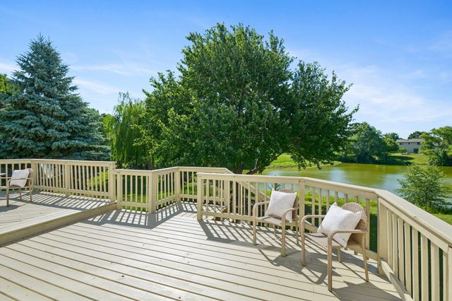 9142 Woodhall Crossing N, Brooklyn Park, MN 55443
