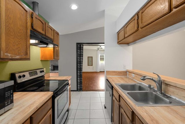 1726 Fern Court, Lewisville, TX 75067