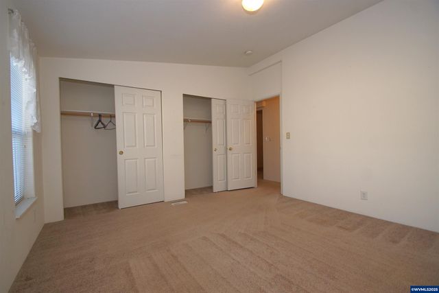 4252 Lemon St NE, Salem, OR 97305