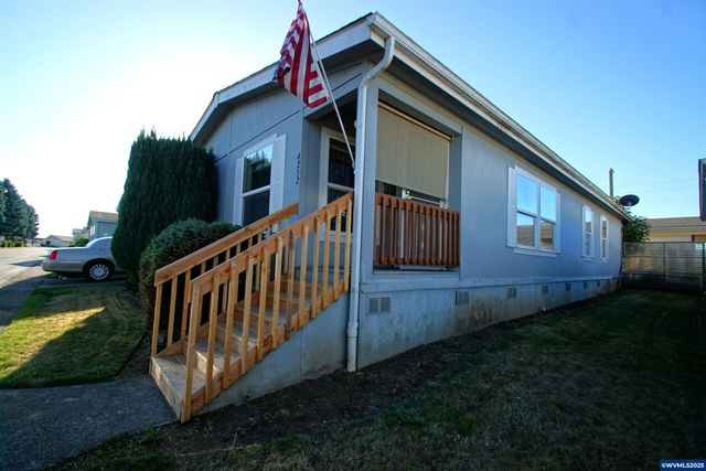 4252 Lemon St NE, Salem, OR 97305