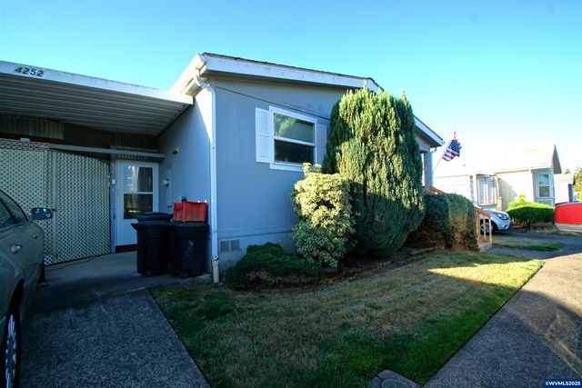 4252 Lemon St NE, Salem, OR 97305