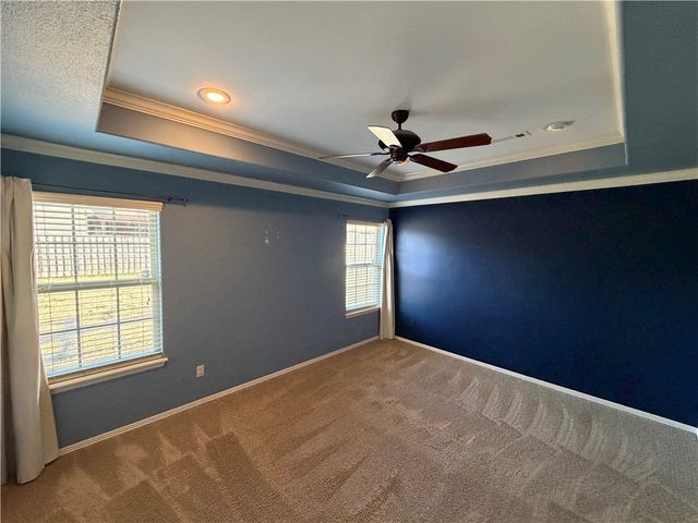 3302 SW Briar Creek Avenue, Bentonville, AR 72713