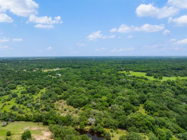 18645 Pickens Road, Washington, TX 77880