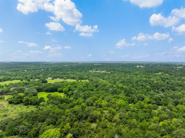 18645 Pickens Road, Washington, TX 77880