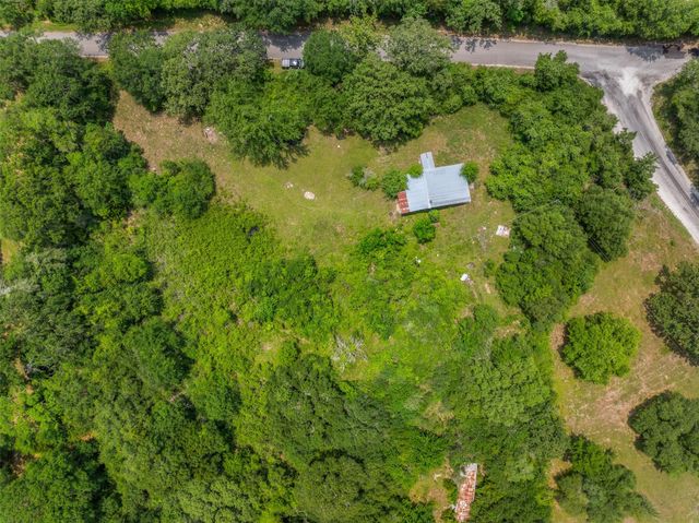 18645 Pickens Road, Washington, TX 77880