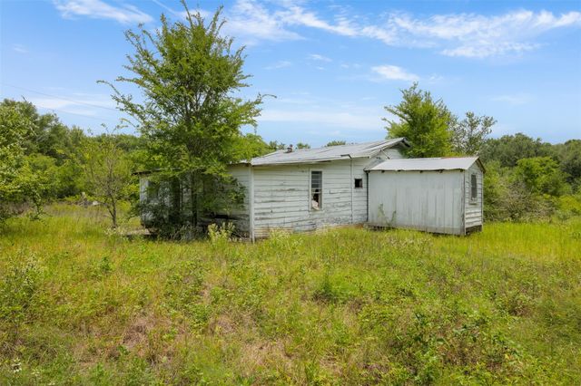 18645 Pickens Road, Washington, TX 77880