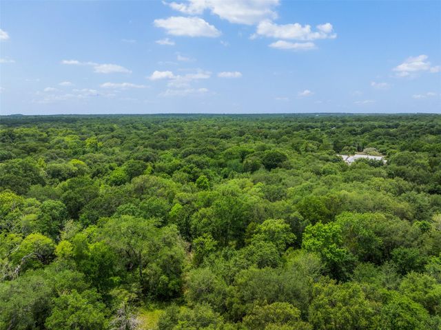 18645 Pickens Road, Washington, TX 77880