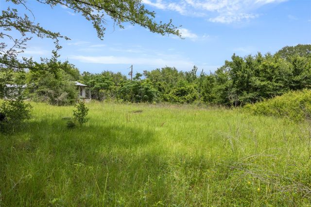 18645 Pickens Road, Washington, TX 77880