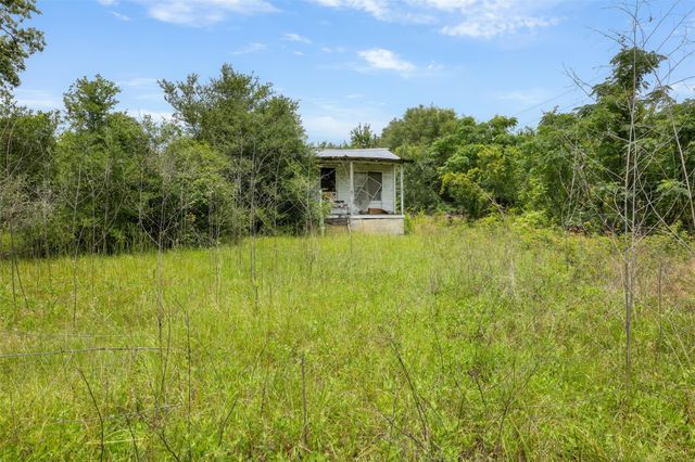 18645 Pickens Road, Washington, TX 77880