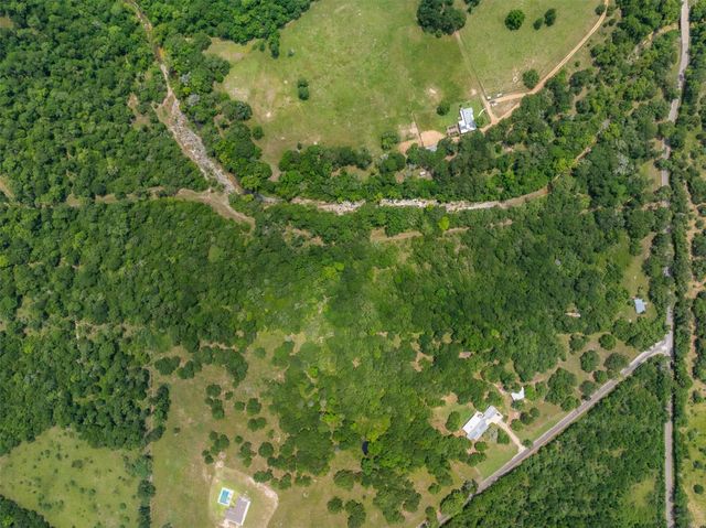 18645 Pickens Road, Washington, TX 77880