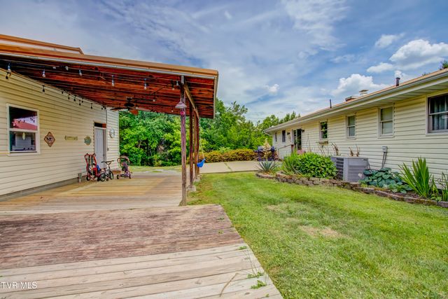 151 Hicks Hollow Lane, Blountville, TN 37617