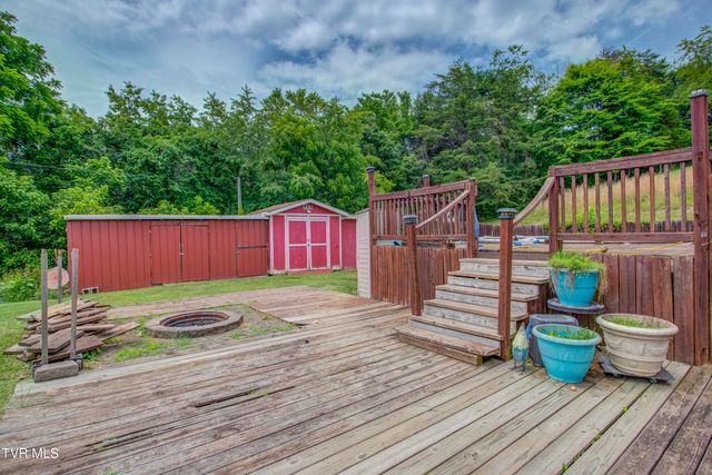 151 Hicks Hollow Lane, Blountville, TN 37617