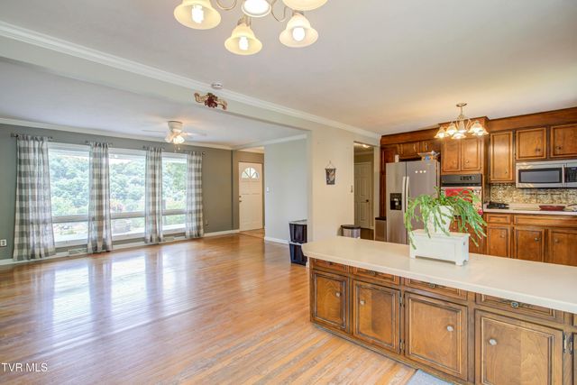 151 Hicks Hollow Lane, Blountville, TN 37617