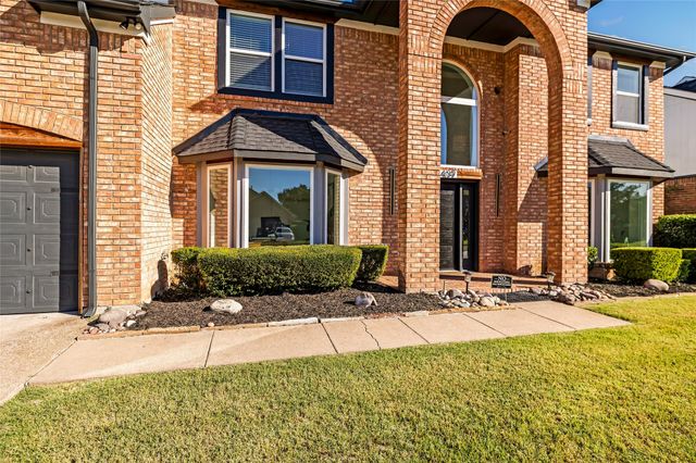 409 Baldwin Street, Grand Prairie, TX 75052