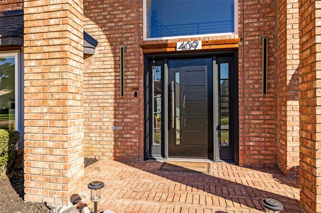 409 Baldwin Street, Grand Prairie, TX 75052