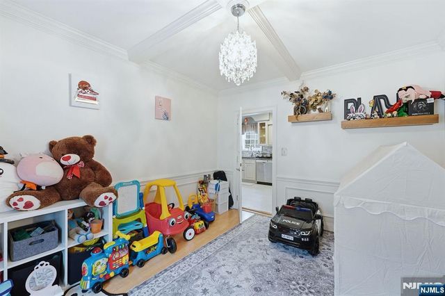 11 Thiem Avenue, Rochelle Park, NJ 07662