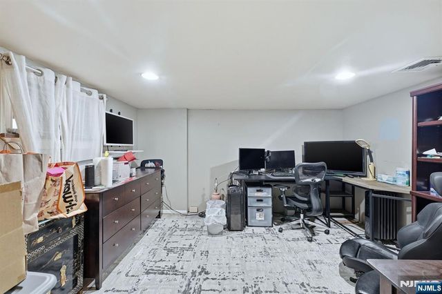 11 Thiem Avenue, Rochelle Park, NJ 07662