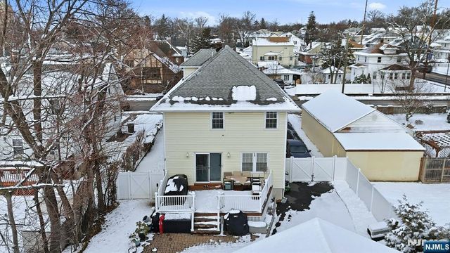 11 Thiem Avenue, Rochelle Park, NJ 07662