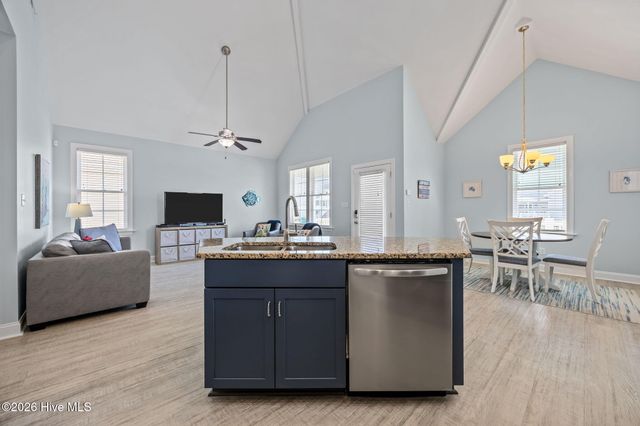 115 E Bogue Boulevard, Atlantic Beach, NC 28512