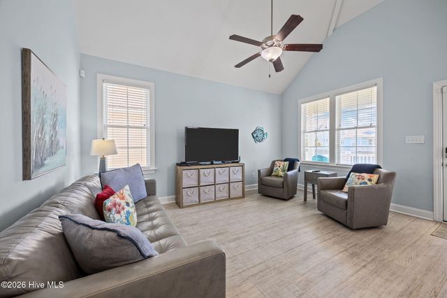 115 E Bogue Boulevard, Atlantic Beach, NC 28512