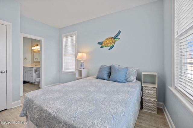 115 E Bogue Boulevard, Atlantic Beach, NC 28512