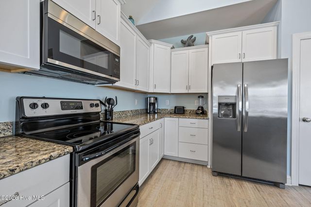 115 E Bogue Boulevard, Atlantic Beach, NC 28512