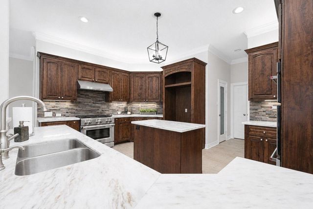 12015 Silverwood Bend Lane, Cypress, TX 77433