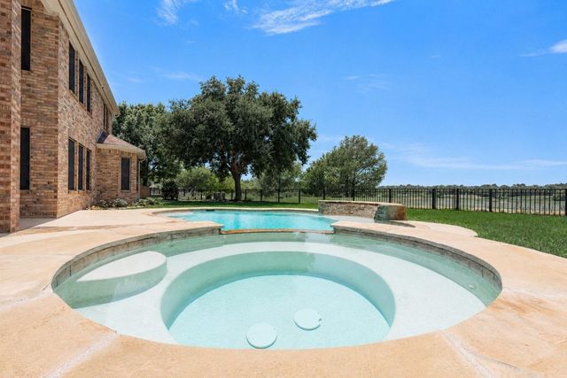 12015 Silverwood Bend Lane, Cypress, TX 77433